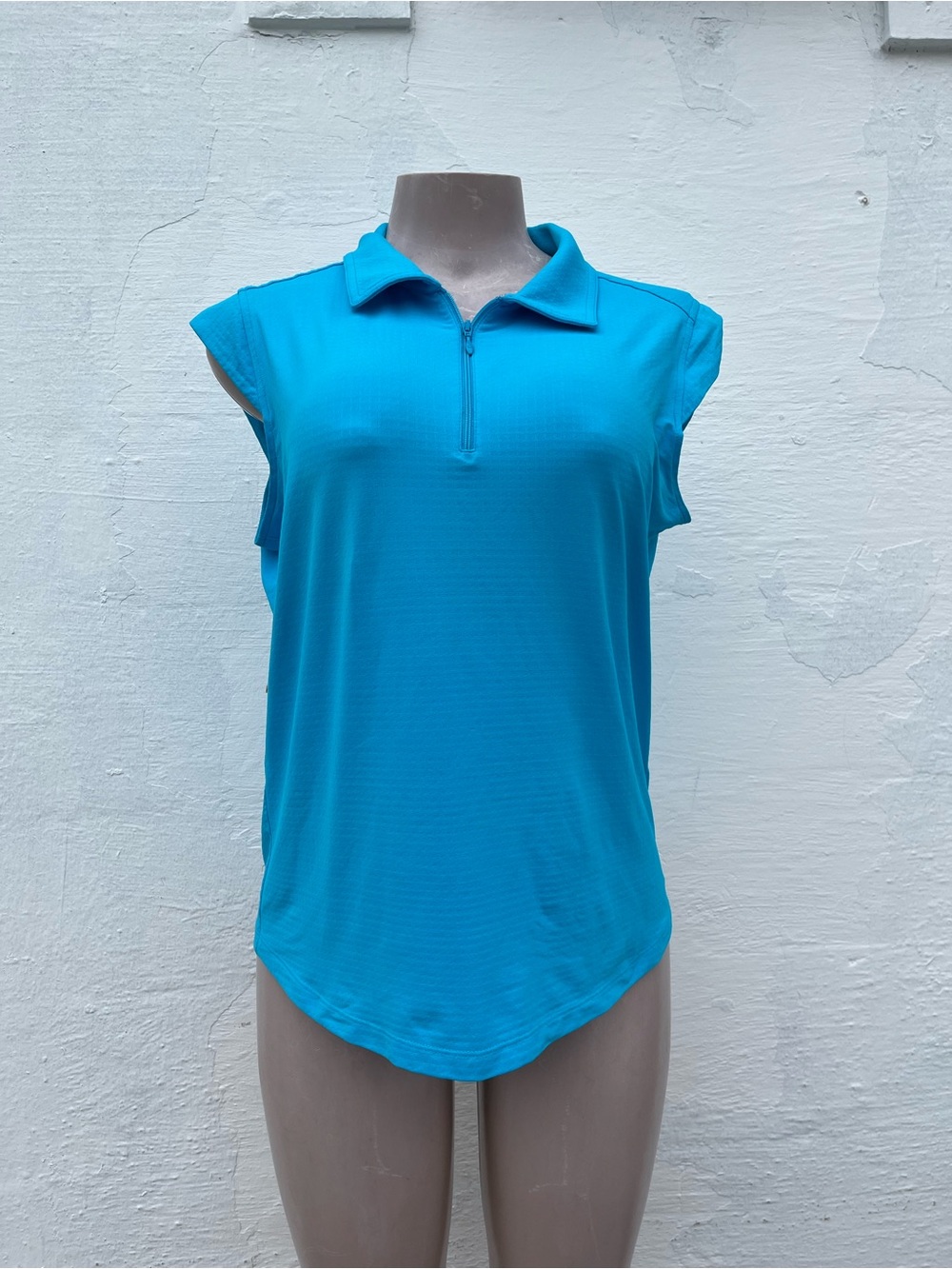 IBKUL Sleeveless Zip Polo Top in Turquoise Blue